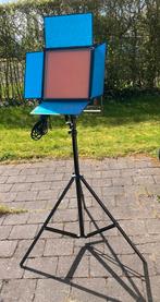 Menik dimbare studiolamp., Ophalen of Verzenden, Zo goed als nieuw, Lamp of Flitsset