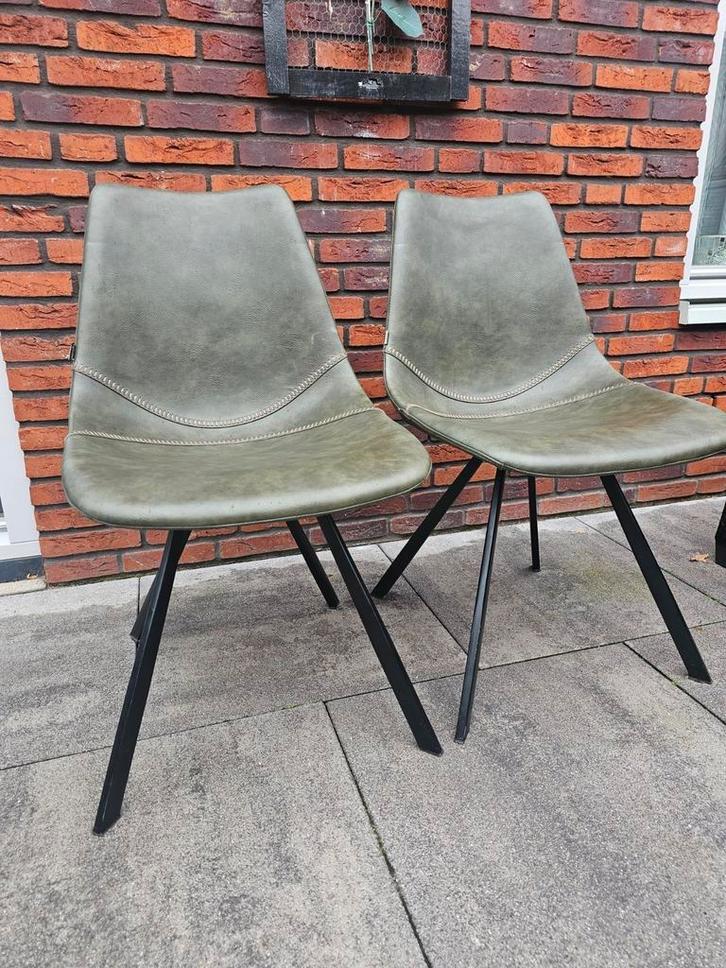 Eetkamerstoelen Goossens, Huis en Inrichting, Stoelen, Zo goed als nieuw, Twee, Metaal, Overige kleuren, Ophalen