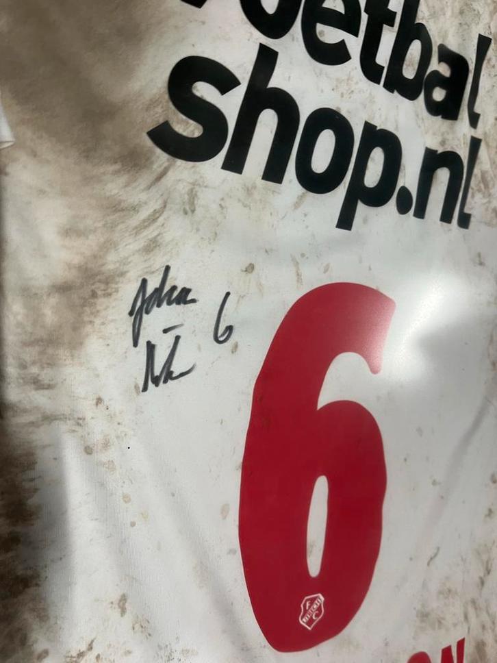 FC Utreg Shirt - Mårtensson  Gesigneerd, Sport en Fitness, Voetbal, Gebruikt, Shirt, Maat M, Ophalen