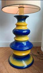 Vintage grote vloerlamp keramiek geel blauw, Overige materialen, Gebruikt, Vintage, 50 tot 75 cm