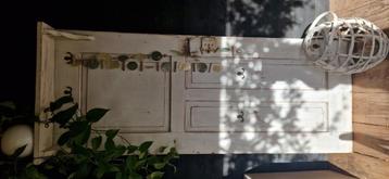 Brocante deur beschikbaar voor biedingen
