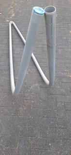 2x Dyka PVC buis met bocht - grijs, Doe-het-zelf en Verbouw, Buizen en Afvoer, Ophalen, Bochten, Gebruikt, Pvc