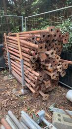 96 schroef/bouwstempels, €15 per stuk, Doe-het-zelf en Verbouw, Steigers, Ophalen, Gebruikt, Overige typen, 2 tot 5 meter