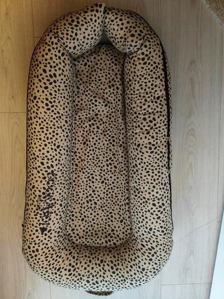 DockATot Deluxe+ Babynestje Painted Spots, Kinderen en Baby's, Babywiegjes en Ledikanten, Zo goed als nieuw, Overige typen, Ophalen of Verzenden