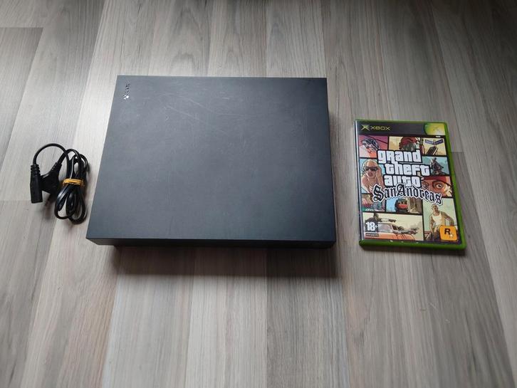 Xbox One X 1TB + gta san andreas, Spelcomputers en Games, Spelcomputers | Xbox One, Gebruikt, Xbox One X, 1 TB, Zonder controller