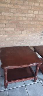 2 Vintage Tafels Bijzettafels kersenhout, Antiek en Kunst, Ophalen