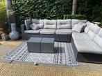 Mooie zwarte loungeset; hoekbank met 2 bijzettafels en kleed, Tuin en Terras, Ophalen, 5 zitplaatsen, Kunststof, Gebruikt