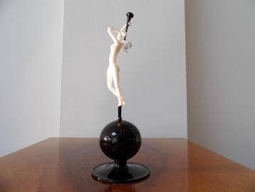 Art Deco Murano/Istvan Komaromy Beeldje Naakte Vrouw beschikbaar voor biedingen