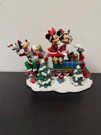 Disneyland paris beeld mickey friends trein, Verzamelen, Disney, Ophalen of Verzenden, Mickey Mouse, Zo goed als nieuw, Beeldje of Figuurtje