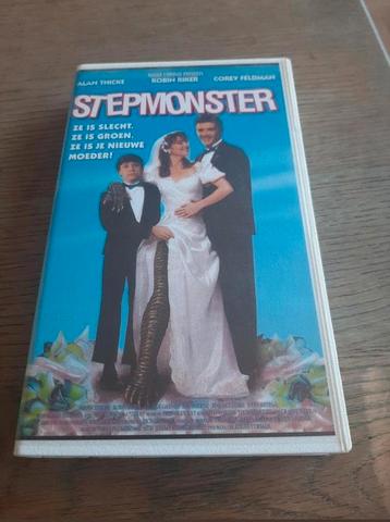 Stepmonster videoband.  beschikbaar voor biedingen