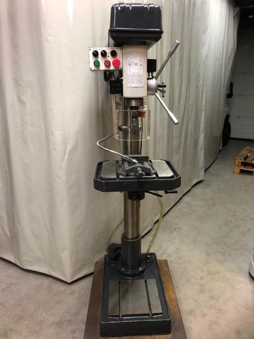 Te koop Kolomboormachine met Tap functie beschikbaar voor biedingen