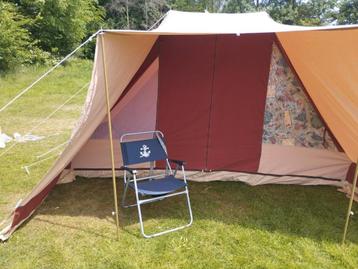 Pyramide tent 6 persoons beschikbaar voor biedingen