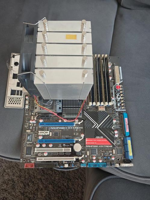 ASUS RAMPAGE II COMPLEET MET CPU INTEL 940 QUADCORE 12GB DDR, Computers en Software, Moederborden, Zo goed als nieuw, DDR3, Ophalen of Verzenden