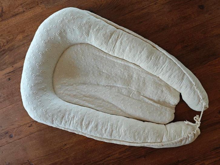 Lief! Babynest - Broderie Linnen Wit, Kinderen en Baby's, Babywiegjes en Ledikanten, Zo goed als nieuw, Overige typen, Ophalen of Verzenden
