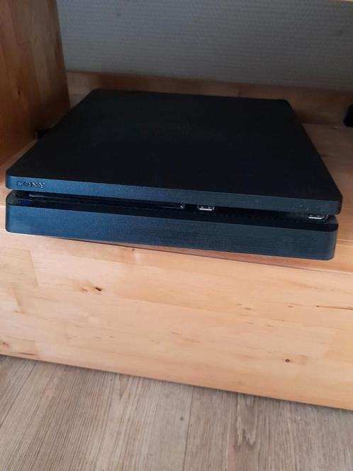 Playstation 4 met spellen, Spelcomputers en Games, Spelcomputers | Sony PlayStation 4, Zo goed als nieuw, Original, 500 GB, Met 1 controller