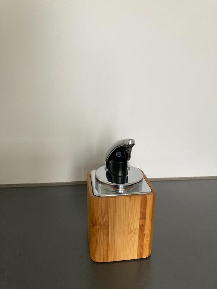 Bamboe zeepdispenser, Huis en Inrichting, Badkamer | Badtextiel en Accessoires, Gebruikt, Overige typen, Ophalen of Verzenden