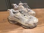 Balenciaga Triple S Sneakers - Maat 39, Ophalen of Verzenden, Gedragen, Wit, Sneakers of Gympen