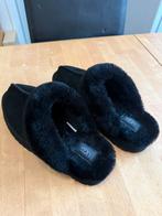 Ugg pantoffels disquette, Ophalen of Verzenden, Zo goed als nieuw, Pantoffels of Sloffen