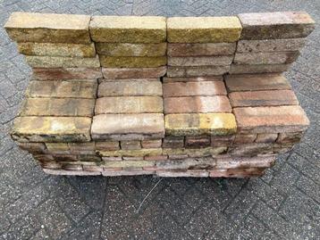 Partij 186 stuks Stapelblokken 30x10x6,5 cm voor € 175,00 beschikbaar voor biedingen