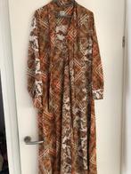 Kyra & Co Nieuwe jurk - Maat 42. Nieuwprijs €100, Kleding | Dames, Jurken, Bruin, Maat 42/44 (L), Nieuw, Ophalen of Verzenden
