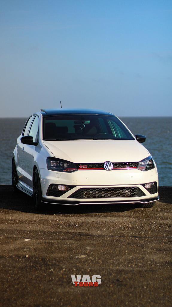 Volkswagen Polo 1.8 GTI FULL OPTION 300 PK 2016 Wit, Auto's, Volkswagen, Particulier, Polo, Achteruitrijcamera, Airbags, Airconditioning