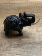 handgesneden olifant, Antiek en Kunst, Kunst | Beelden en Houtsnijwerken, Ophalen of Verzenden