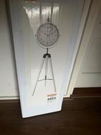 Kwantum standklok met statief, Ophalen, Gebruikt, Staande klok