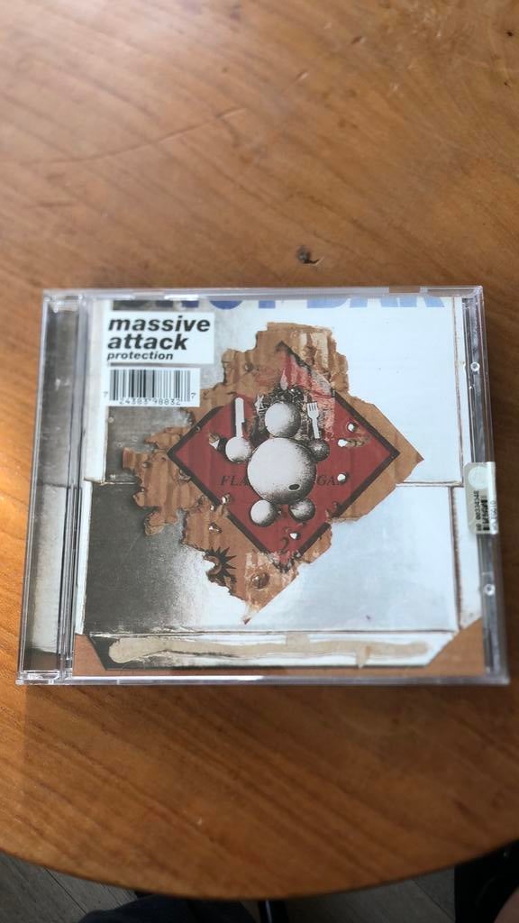 Massive Attack - Protection, Cd's en Dvd's, Ophalen of Verzenden, Zo goed als nieuw