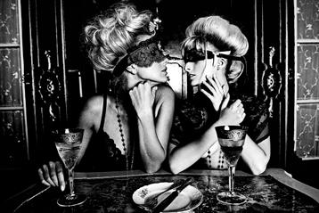 Jordi Gomez zwart-wit foto Ladies 148 x 99 cm beschikbaar voor biedingen