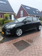 Renault Clio Energy TCe 90pk Eco2 S&S 2017 Zwart, Auto's, Voorwielaandrijving, 898 cc, 1057 kg, Zwart