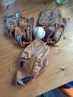 Drie honkbalhandschoenen 2 x 10 inch, Handschoen, Gebruikt, Ophalen of Verzenden, Honkbal
