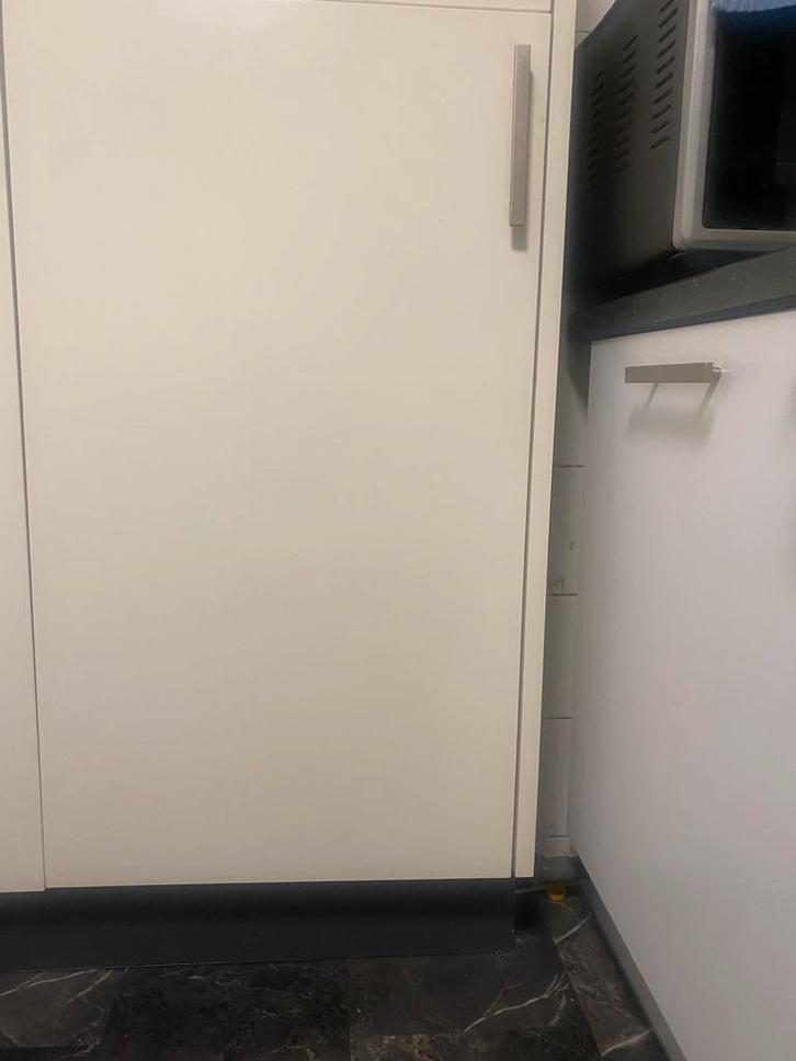 Koelkast ombouwkast, Witgoed en Apparatuur, Koelkasten en IJskasten, Zo goed als nieuw, Zonder vriesvak, 200 liter of meer, 85 tot 120 cm