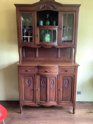 Te koop: Prachtige “Nostalgische wandkast” uit Oma’s tijd!! beschikbaar voor biedingen