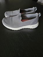 Skechers go walk instappers maat 36, Kleding | Dames, Schoenen, Skechers, Instappers, Ophalen of Verzenden, Zo goed als nieuw