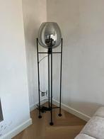 Zwarte Vloerlamp met Rookglas - Uniek Design!, Huis en Inrichting, Lampen | Vloerlampen, Ophalen, 100 tot 150 cm, Glas, Hotel sjiek