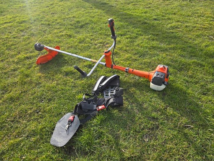 Husqvarna 535 RXT bosmaaier | Draadkop | Met Harnas 535RXT, Tuin en Terras, Bosmaaiers, Gebruikt, Benzine, 30 tot 50 cm, Ophalen of Verzenden