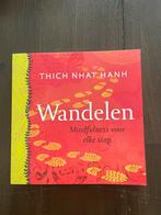 wandelen thich nhat hanh, Boeken, Ophalen of Verzenden, Zo goed als nieuw