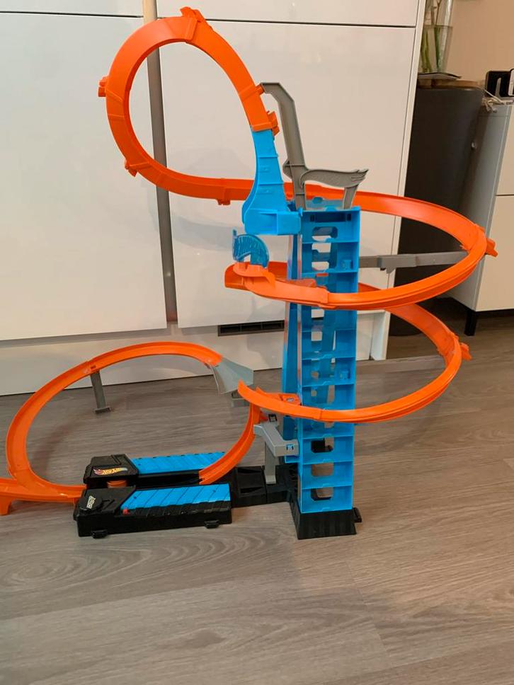 Hot Wheels Sky Crash Tower Racebaan, Kinderen en Baby's, Speelgoed | Racebanen, Zo goed als nieuw, Racebaan, Handmatig, Hot Wheels