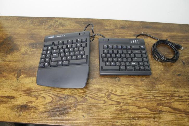 Kinesis Freestyle 2 ergonomisch toetsenbord, Computers en Software, Toetsenborden, Zo goed als nieuw, Qwerty, Bedraad, Ergonomisch