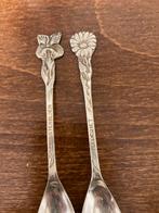 Antieke Lepeltjes - Pinksterbloem & Margriet, Antiek en Kunst, Antiek | Bestek, Verzenden