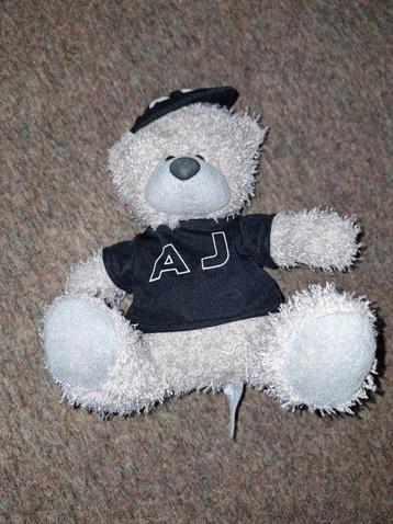 Stoere AJ Beer met Pet - Knuffel voor Kinderen beschikbaar voor biedingen