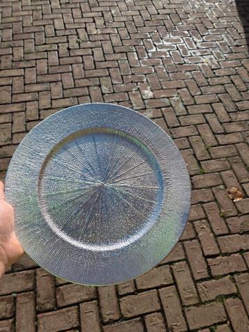 Zilveren onderbord  beschikbaar voor biedingen