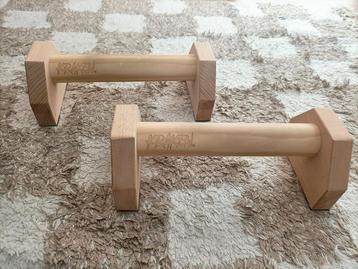 Parallettes beschikbaar voor biedingen