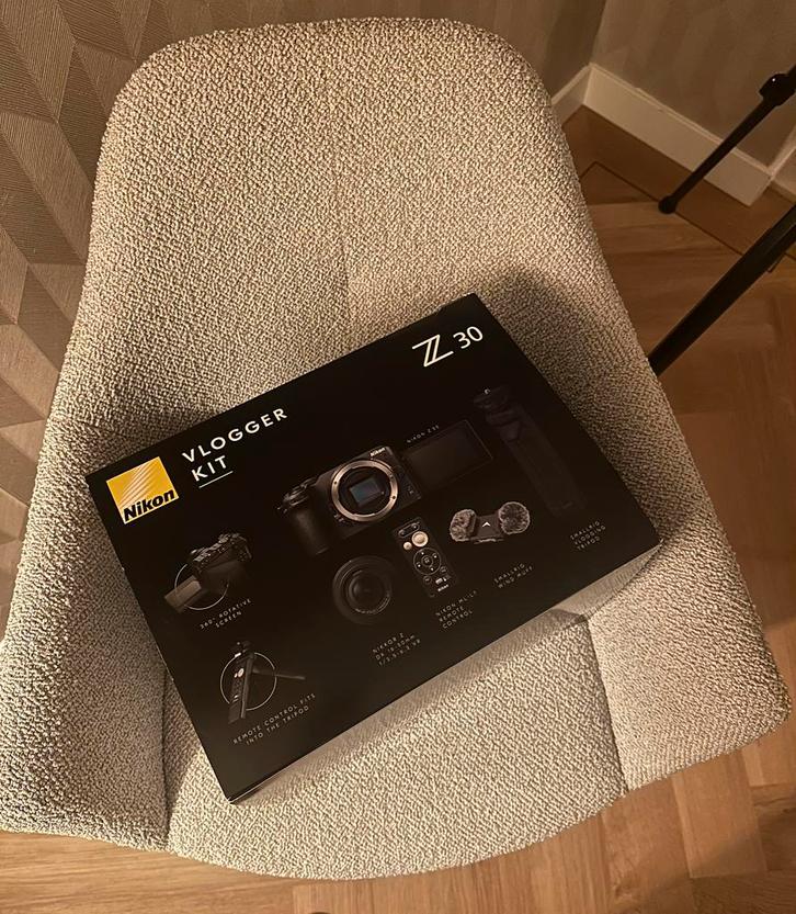 Nieuw! Nikon Z30 vlogcamera met vlogger kit & statief, Audio, Tv en Foto, Fotocamera's Digitaal, Nieuw, Nikon, 8 keer of meer