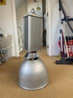 industriële lamp, Huis en Inrichting, Lampen | Hanglampen, Ophalen, Gebruikt, Oude  industriële lamp, Metaal