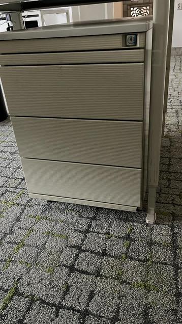 Ladeblokken beschikbaar voor biedingen