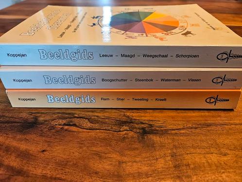Beeldgids van de dierenriem- deel 1, 2 & 3 - W.A Koppejan, Boeken, Esoterie en Spiritualiteit, Gelezen, Achtergrond en Informatie