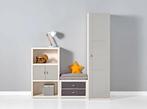 Lifetime boekenkast met twee deurtjes (links op foto), Huis en Inrichting, Ophalen of Verzenden, Zo goed als nieuw, 25 tot 50 cm