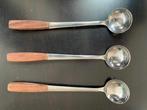 3 fruit- of dessert-, ijslepels, ROSTFREI, (hard)houten heft, Antiek en Kunst, Ophalen