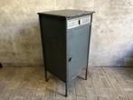 Vintage industriele locker | kazernekast | nachtkastje leger, Gebruikt, Minder dan 45 cm, Metaal of Aluminium, Ophalen of Verzenden